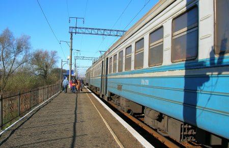 На Рівненщині та Волині частково відновили рух приміських потягів