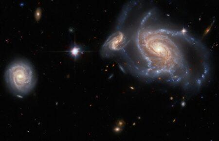 Hubble показал квартет спиральных галактик в космосе