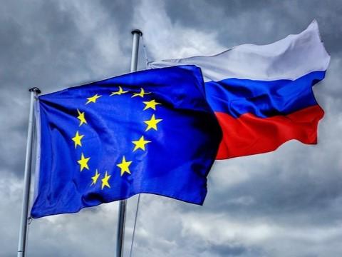 Коронавирус и «контроль Украины»: основные нарративы РФ против ЕС