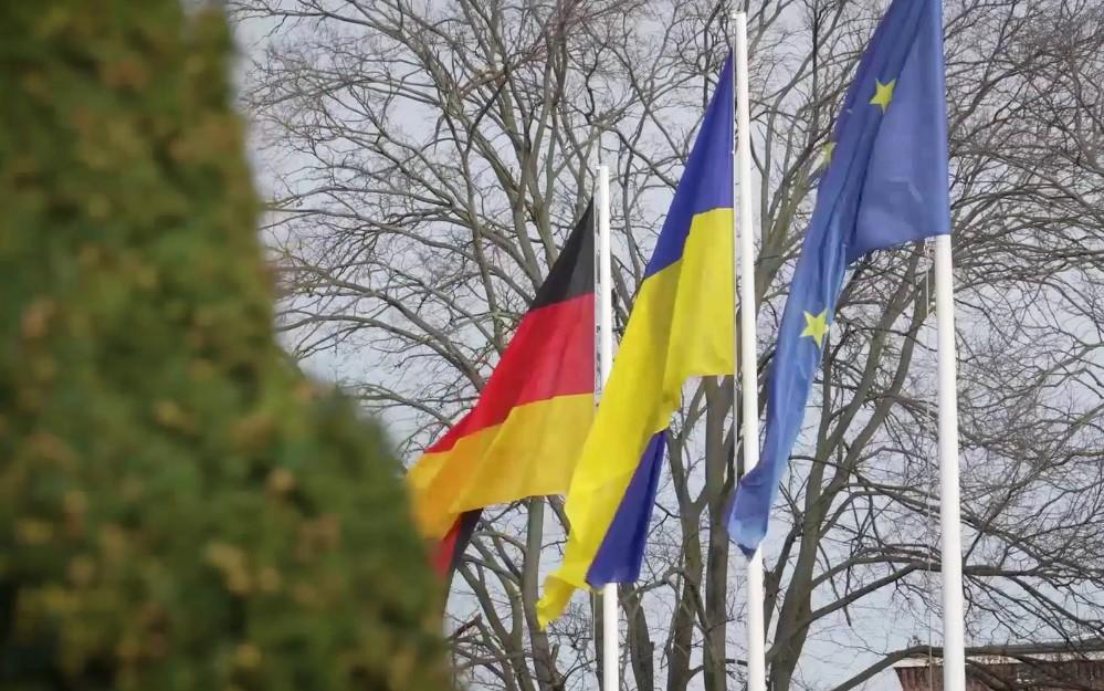 У Німеччині нарікають на невизначеність американської допомоги Україні