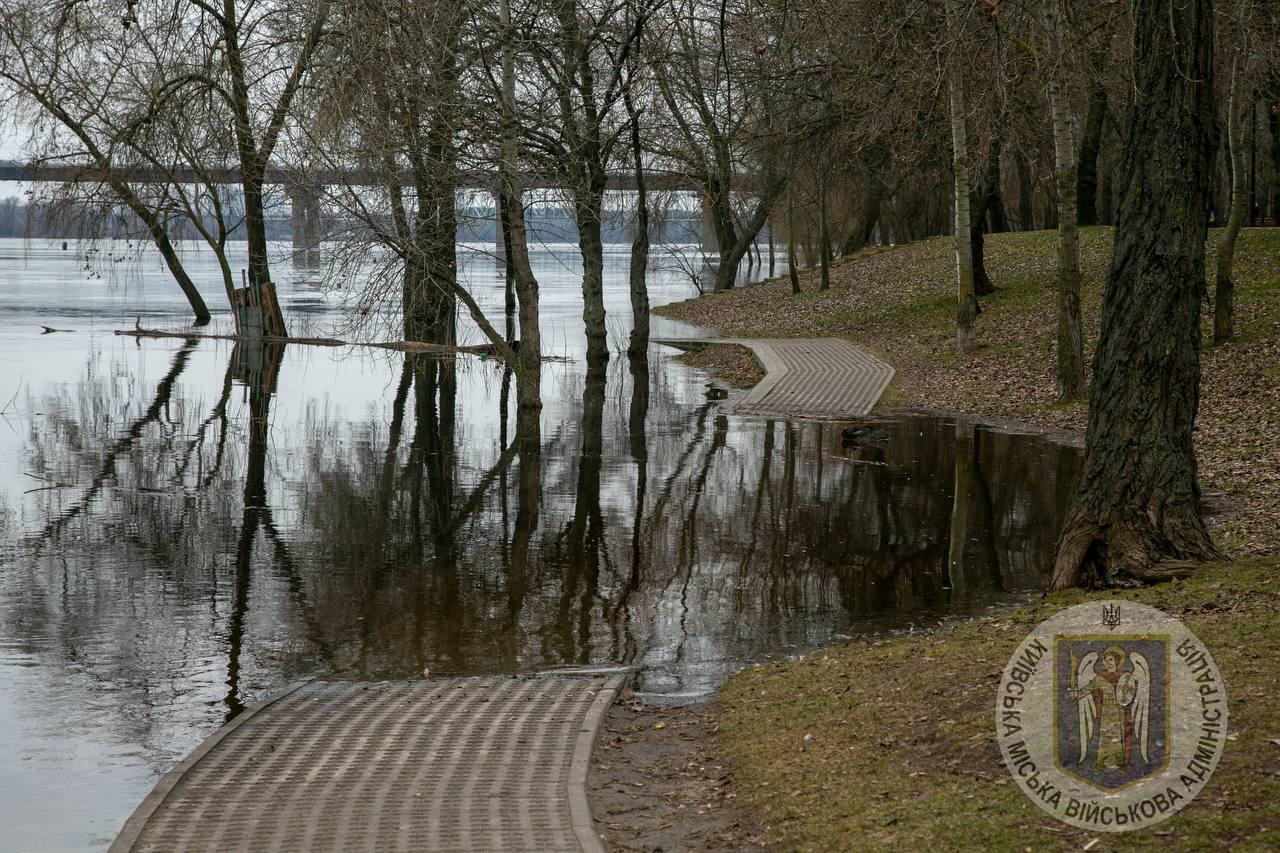 У Києві рівень води в Дніпрі піднявся на 29 сантиметрів