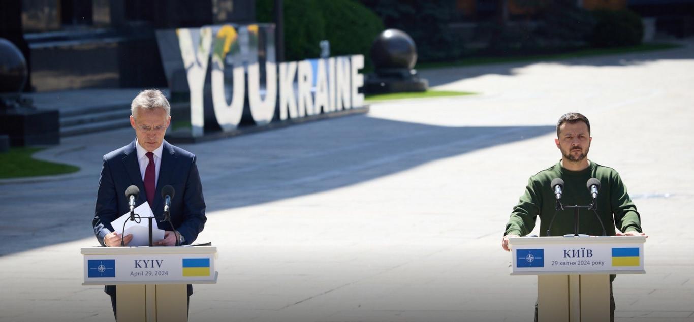 Можна говорити про певні вибачення з боку НАТО — політолог про візит Столтенберга у Київ