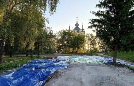 У Києві знесли «церкву-маф» УПЦ поблизу Десятинної церкви (ФОТО, ВІДЕО)