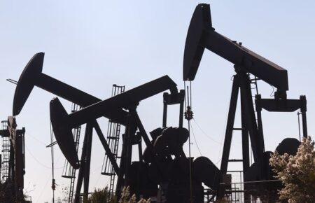 «Змінюється наклейка, підмінюється країна походження»: як Росія продає нафту в обхід санкцій — пояснює Максим Гардус