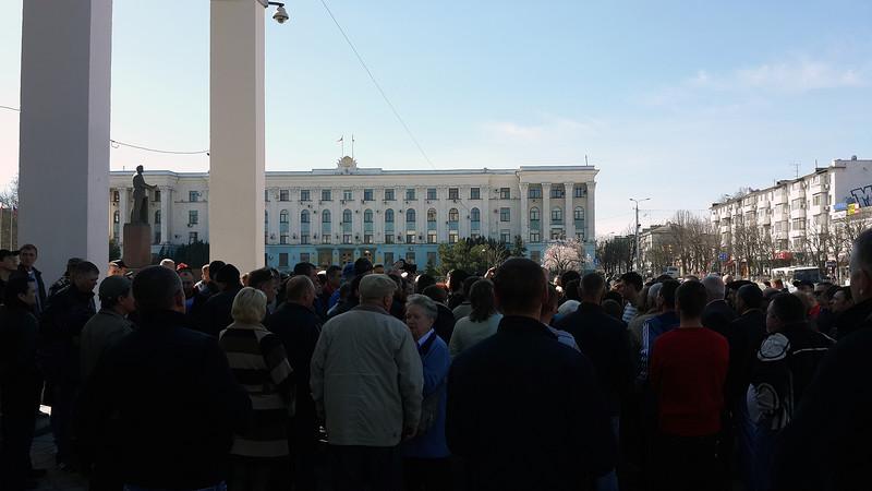 У Сімферополі пройшов мітинг проти заборони на продаж свинини