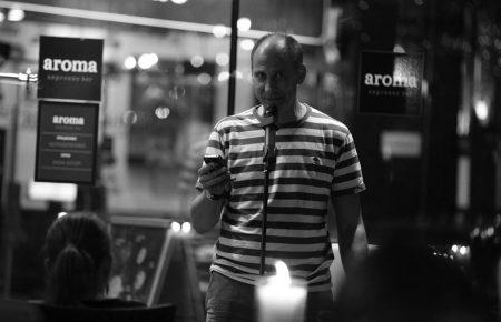 «Когда закончится война», — український поет написав вірш про мирне життя