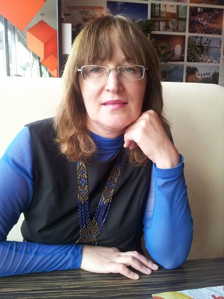 В Стаханов вернусь, когда над горсоветом поднимут украинский флаг, — бывшая учительница