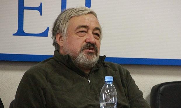 Російського опозиційного публіциста й автора книг про Путіна знайшли мертвим