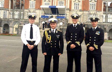 Кадети з Криму, що залишились вірними Україні, закінчили навчання у Британії