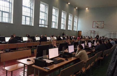 Сьогодні в Києві здають тести 1300 колишніх міліціонерів