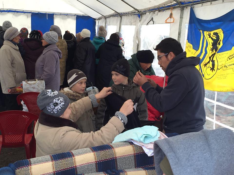 Неважно, что говорит государство, мы хотим жить с Луганском и Донецком в одной стране, — волонтер