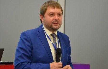 Суд визнав невинним спійманого на хабарі в 622 тис. грн. чиновника — міністр