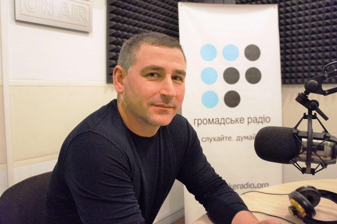 У меня дома и в кабинете проводили обыски – командир 92 ОМБ Виктор Николюк