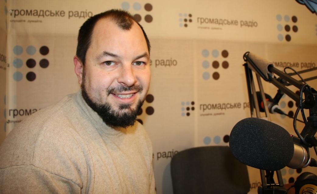 «У війні небагато поезії», – автор нової поетичної збірки «Червона книга» Дмитро Лазуткін