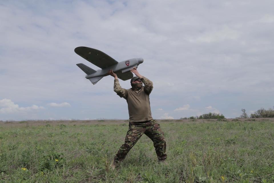 Українські розвідники виклали відео з безпілотників над Донецьком 9 травня