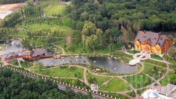 СБУ затримала спільника Януковича, що допомагав розкрадати землі Межигір’я