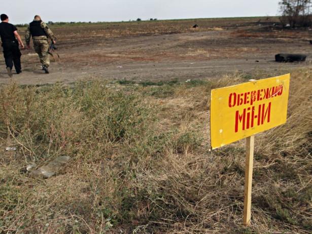 В Луганській області підірвалася жінка і поранений хлопчик