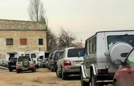 Кримчани-«відмовники» можуть не міняти кримські номери на російські?