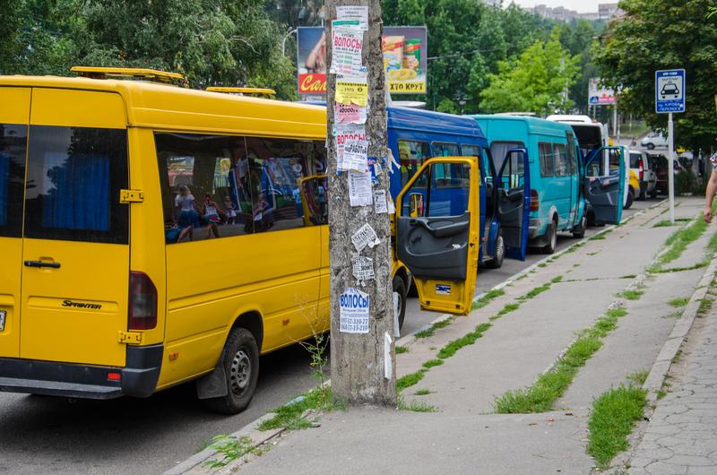 Коли у Києві зникнуть «богданчики»?