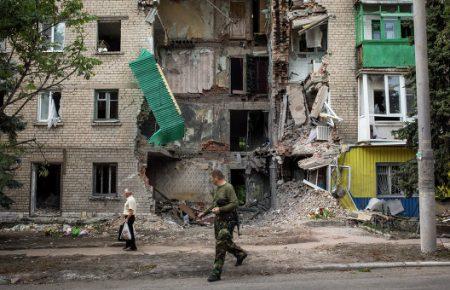 Вікна, двері та інша допомога переселенцям від «Mercy Corps»