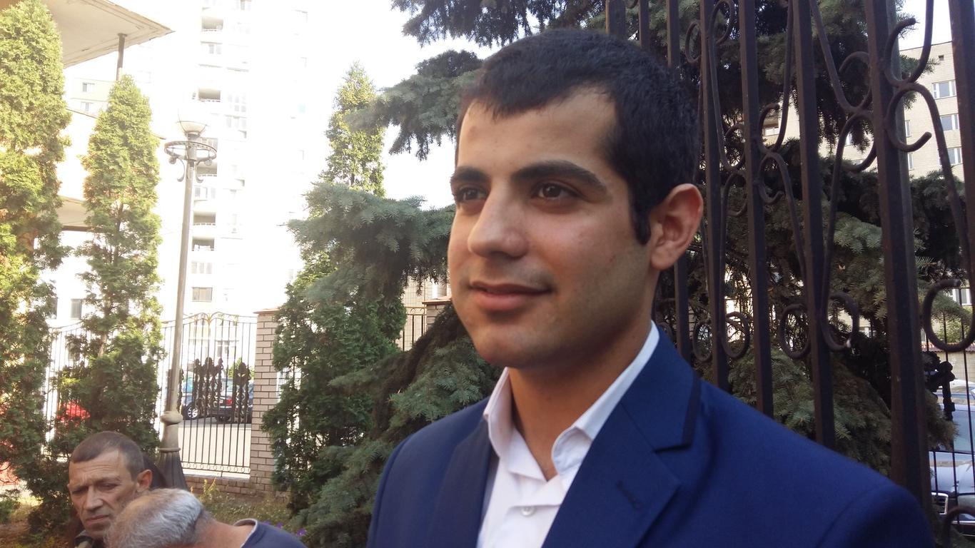 Виконувач наказів радника «ДНР» втік від українського правосуддя