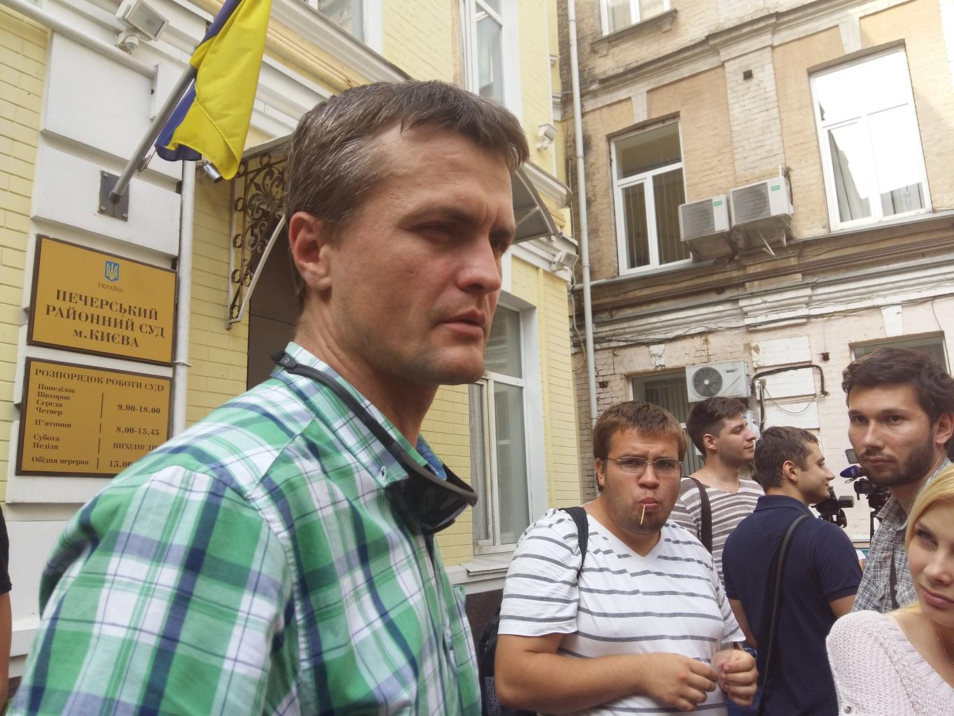 Луценко поки не йде в мери Київа, підтримує Бондаренка