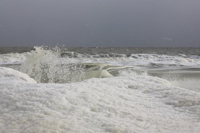 Замерзання Азовського моря сильно ускладнить морські перевезення до Криму — експерт