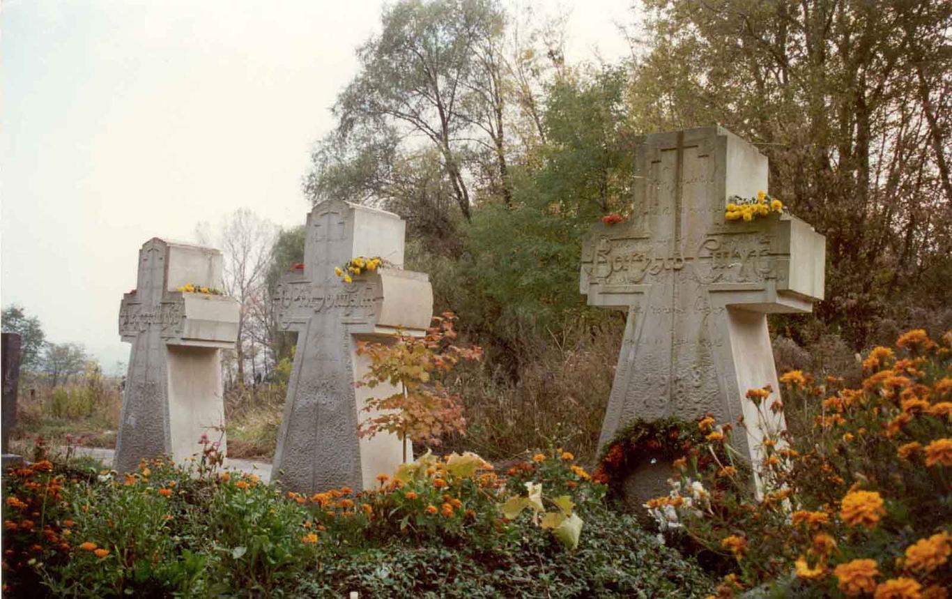 Хотіли нести тіла на плечах, а КДБ було проти — свідок перепоховання Стуса