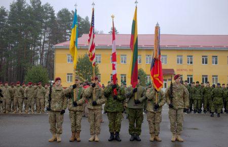 Бійці АТО разом з військовими США, Канади та Литви розпочали навчання під Львовом