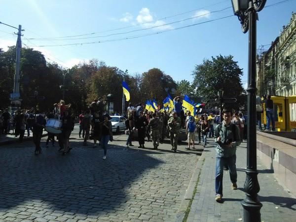 К маршу в поддержку политзаключенных на Соборную площадь подтянули охрану