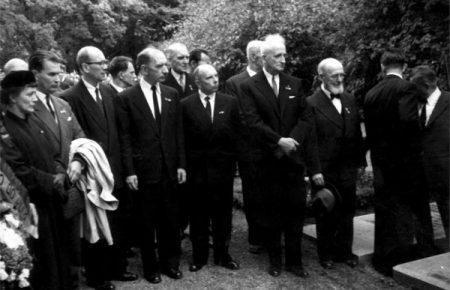 Ким був голова ОУН Мельник, який не став «улюбленцем» спецслужб, як Бандера