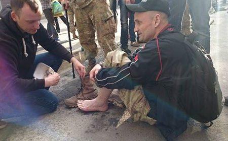 В Харькове противнику проведения Антикризисного форума переехали пальцы