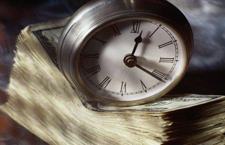 Невизнана влада Криму хоче відстрочити виплату боргів українським банкам