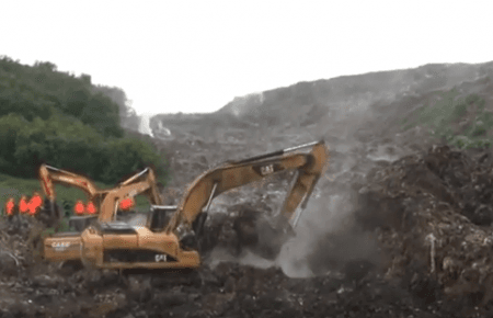 На Львівщині під завалами сміття знайшли тіло ще одного рятувальника , — ДСНС