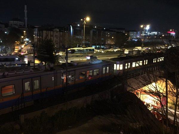 Принаймні 5 поранених після вибуху у Стамбульському метро (ВІДЕО)