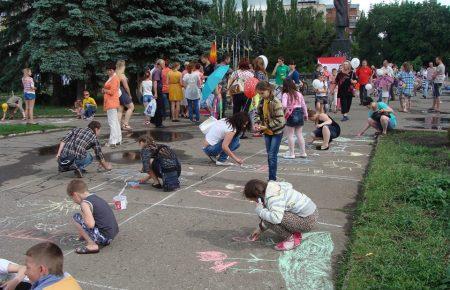 «Этих детей невероятно жалко», — волонтер о детях-переселенцах в Славянске