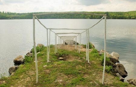 Лендарт-фестиваль у Запоріжжі: Левітуючі трикутники та плаваючі дерева