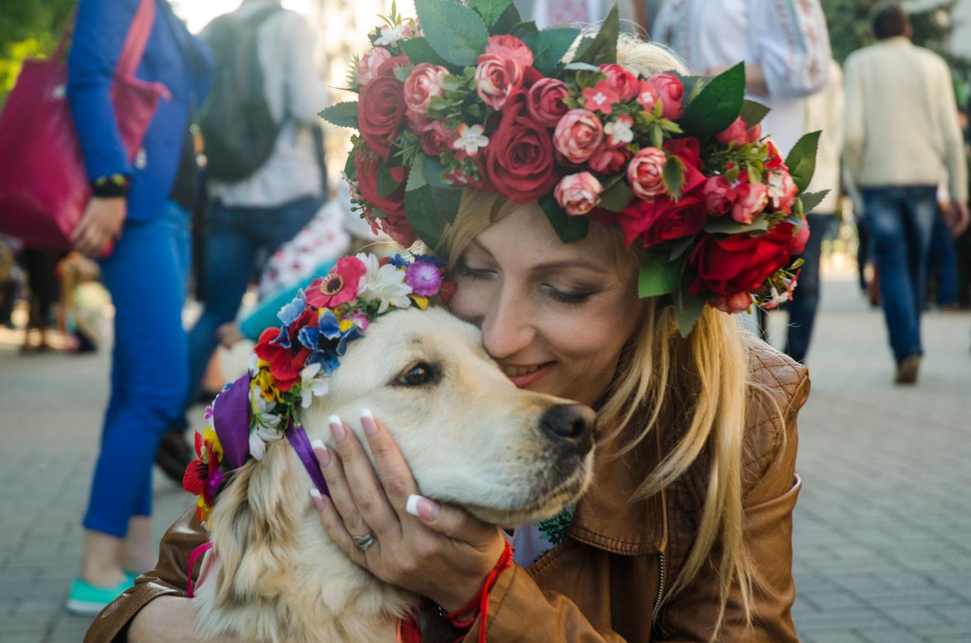 У Запоріжжі День вишиванки півтисячі містян відзначили масштабною ходою