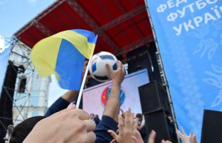 «Наші заберуть Європу! Ось згадаєте Прохора-віщуна!», — вболівальник