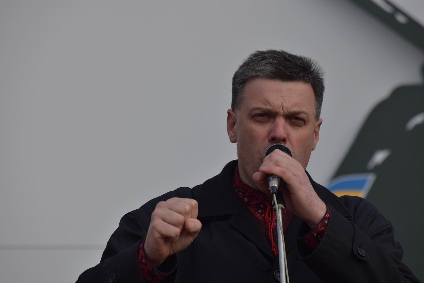 Кандидат у президенти Олег Тягнибок хоче запровадити візовий режим із Росією