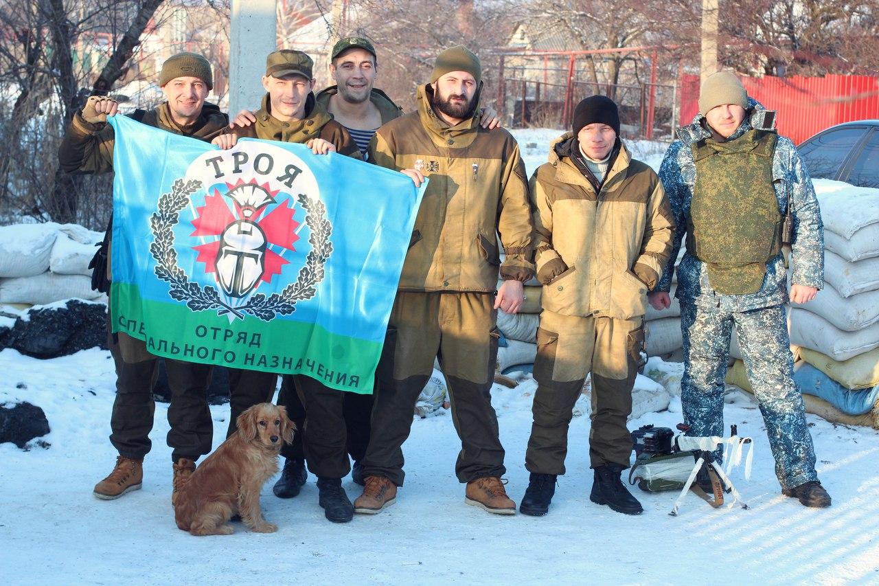 Между боевиками в Горловке идет стрелковый бой — зачистка «Трои» продолжается