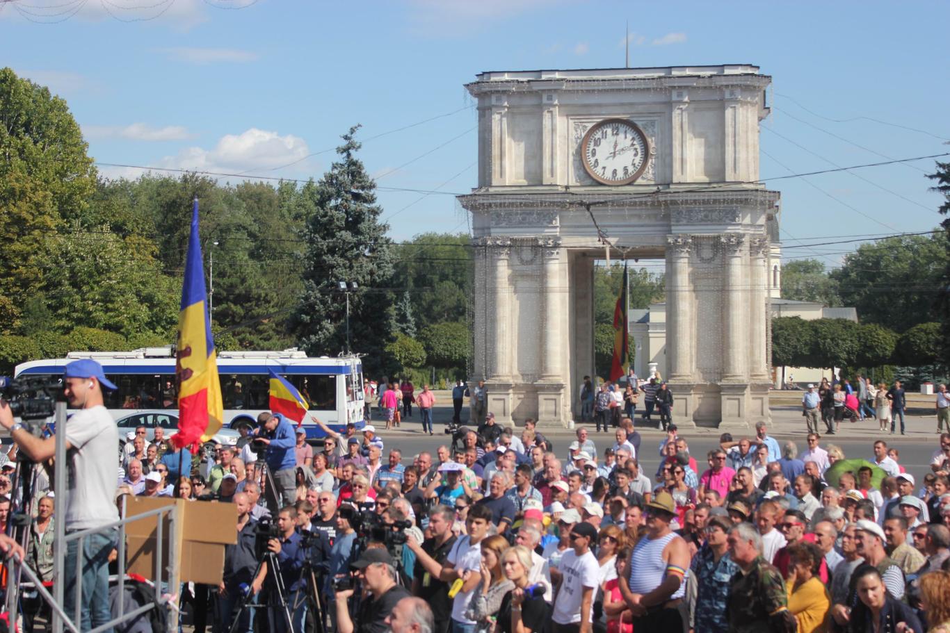 Протестующие в Кишиневе сравнивают свой майдан с украинским