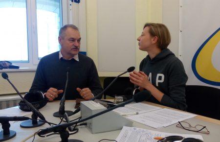 «Чоловікам варто усвідомити, що допомога дружині лише підвищує їхню цінність», — психолог