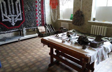 Волонтери та бійці на Донеччині відкрили кімнату-музей АТО