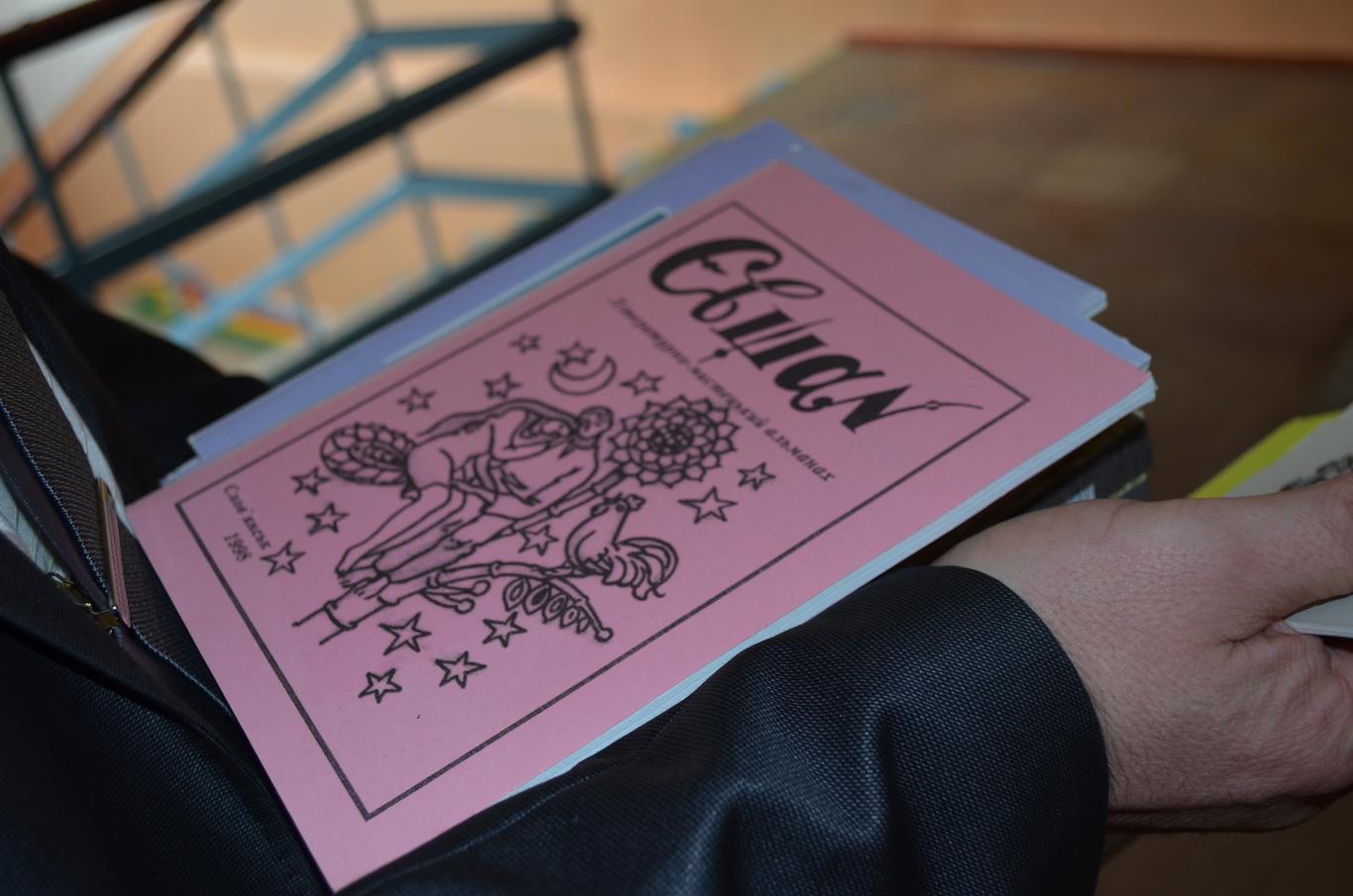 Волонтери передали на Донеччину півтисячі книжок