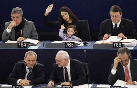 У ВР готують дитячу кімнату – депутатки просять забезпечити права матерів