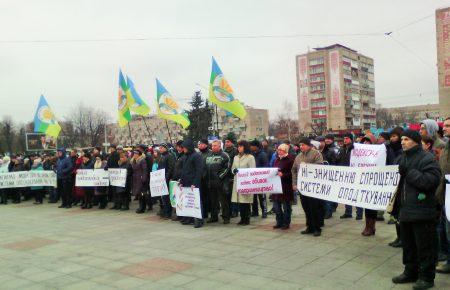 У Черкасах аграрії мітингували проти змін у Податковий кодекс