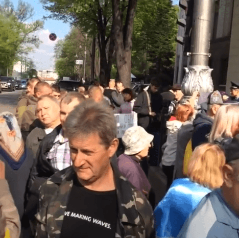 Під Верховною Радою вимагають «незалежного генерального прокурора»