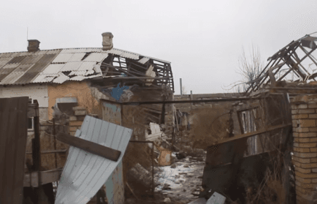 «Останні кілька днів зі злітної смуги працює танк», — боєць з Опитного