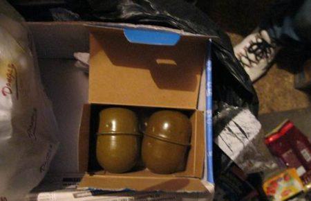 На Вінничині СБУ знешкодила злочинну групу торгівців зброєю